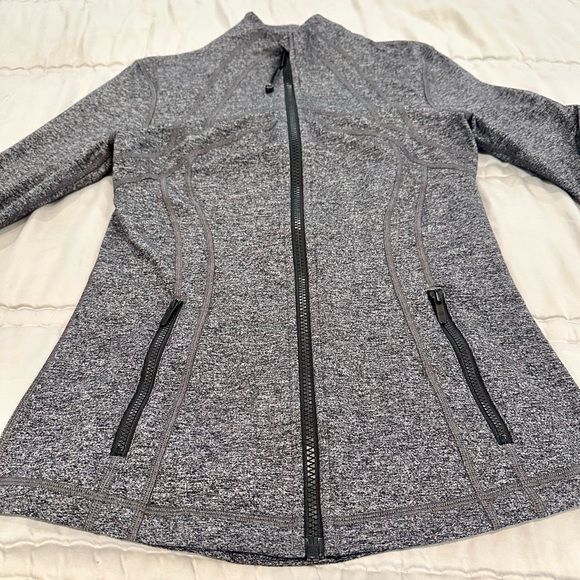 Lululemon Define Jacket - Picture 2 of 6